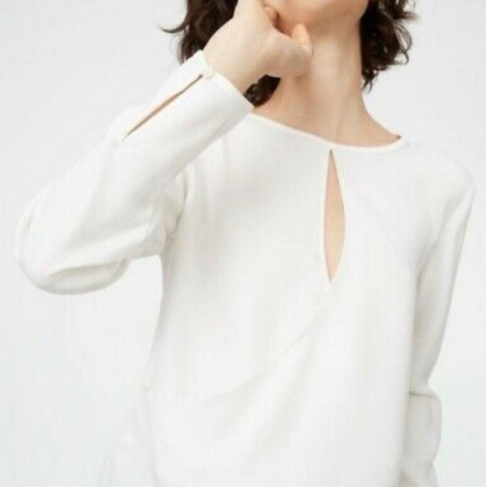 Club Monaco Surplice Keyhole Detail Long Sleeve Top White M